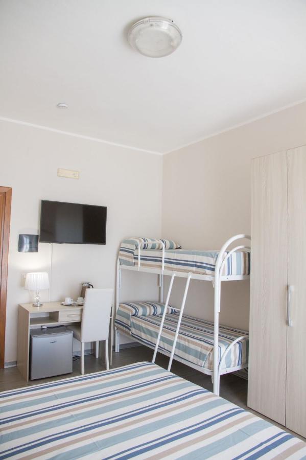 Cirò Marina Bluriva Hotel מראה חיצוני תמונה